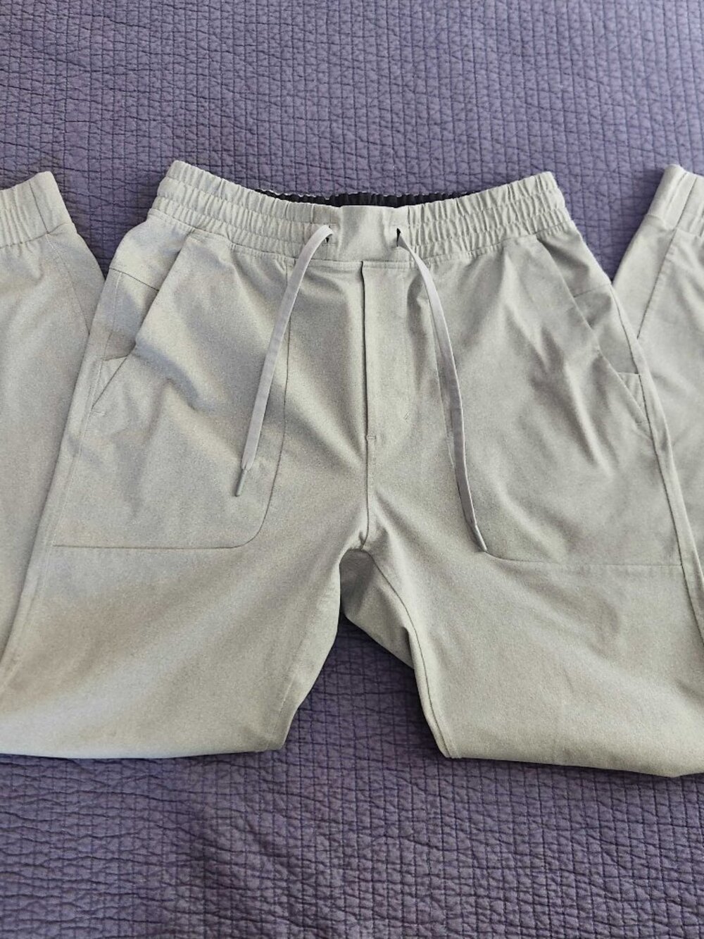 Lululemon ABC Jogger 31" - Men’s Medium - Heathered Light Cast Grey